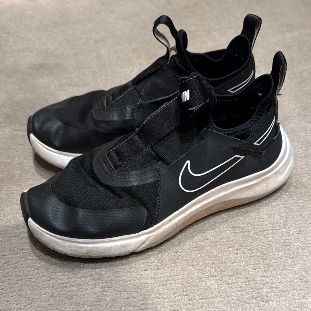 Nike Black and White Slip-On Sneakers with Sock-Like Fit